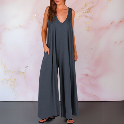 Magda – Elegant V-Neck Jumpsuit