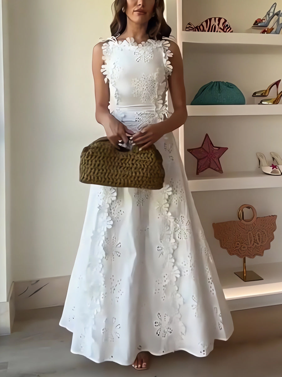 Elenora – Lace Floral Tie-Strap Maxi Dress