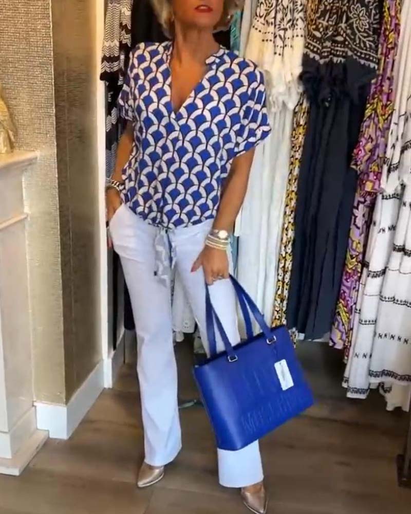 Irene - Short-sleeved V-neck printed casual top