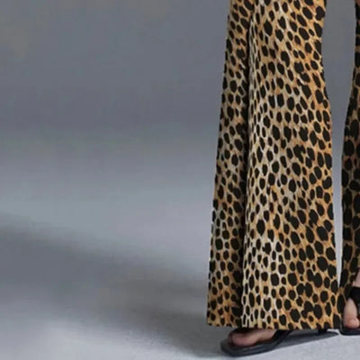Becky – Bold Leopard Wide-Leg Trousers