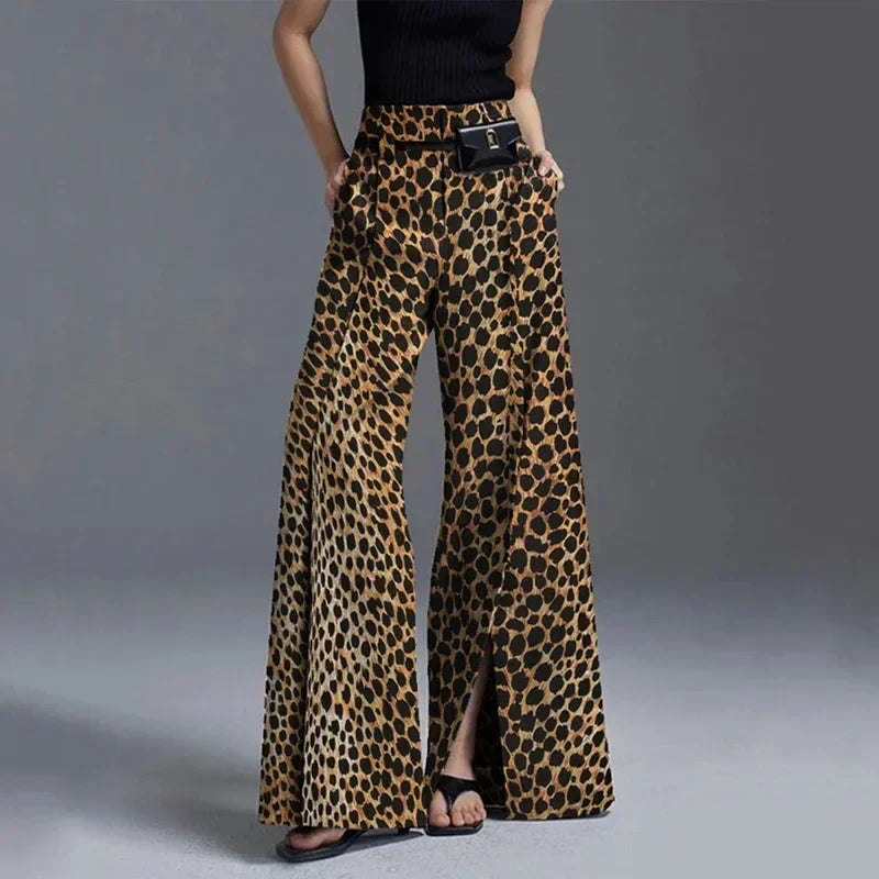 Becky – Bold Leopard Wide-Leg Trousers