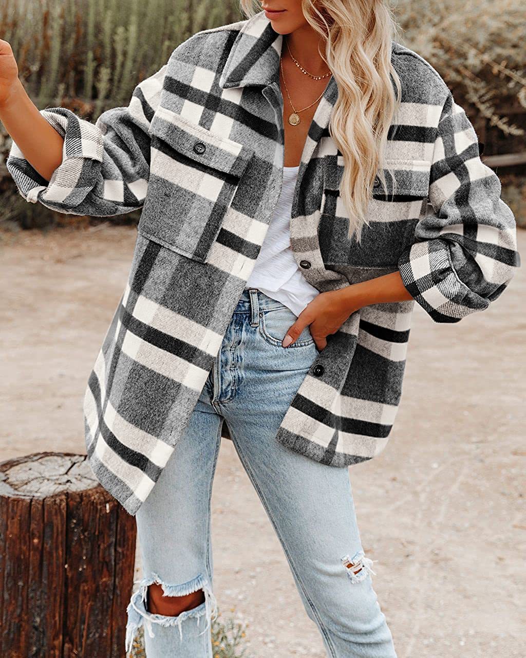 Rowena – Plaid Wool Coat